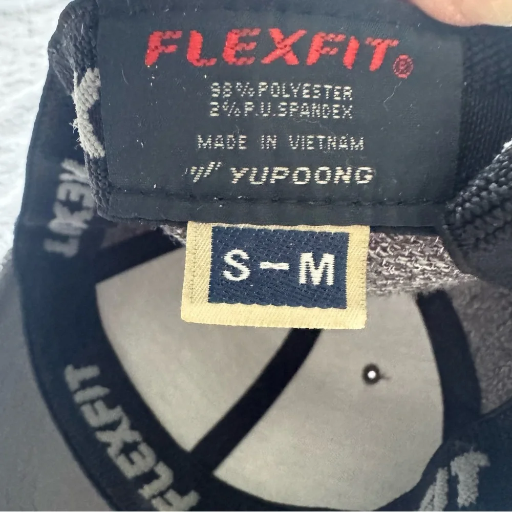 Flexfit The Grint Gray Baseball Style Cap Size Small-Medium‎